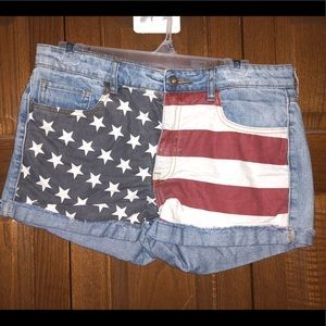 [FOREVER 21] American flag jean shorts